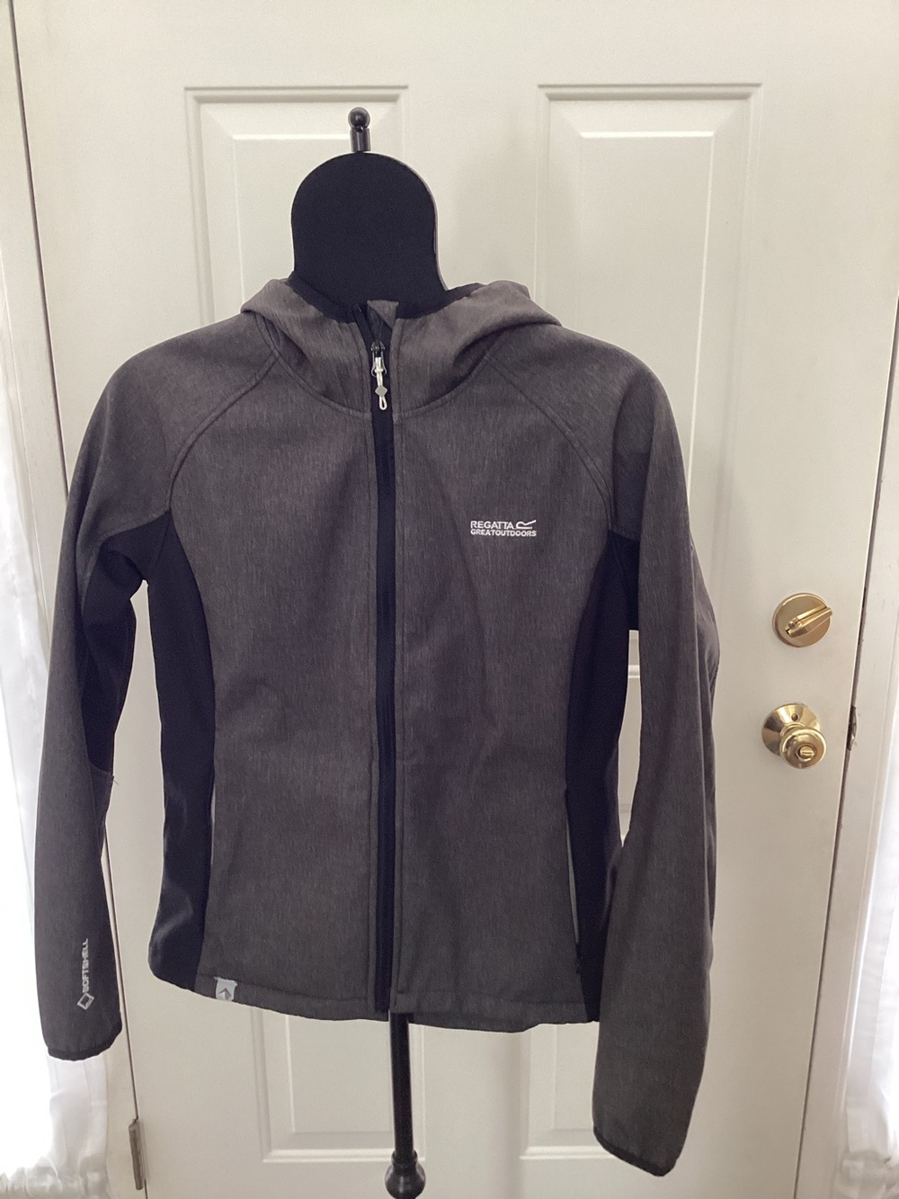 Regatta Black Gray Hooded Softshell Jacket gray/black‎ size 8